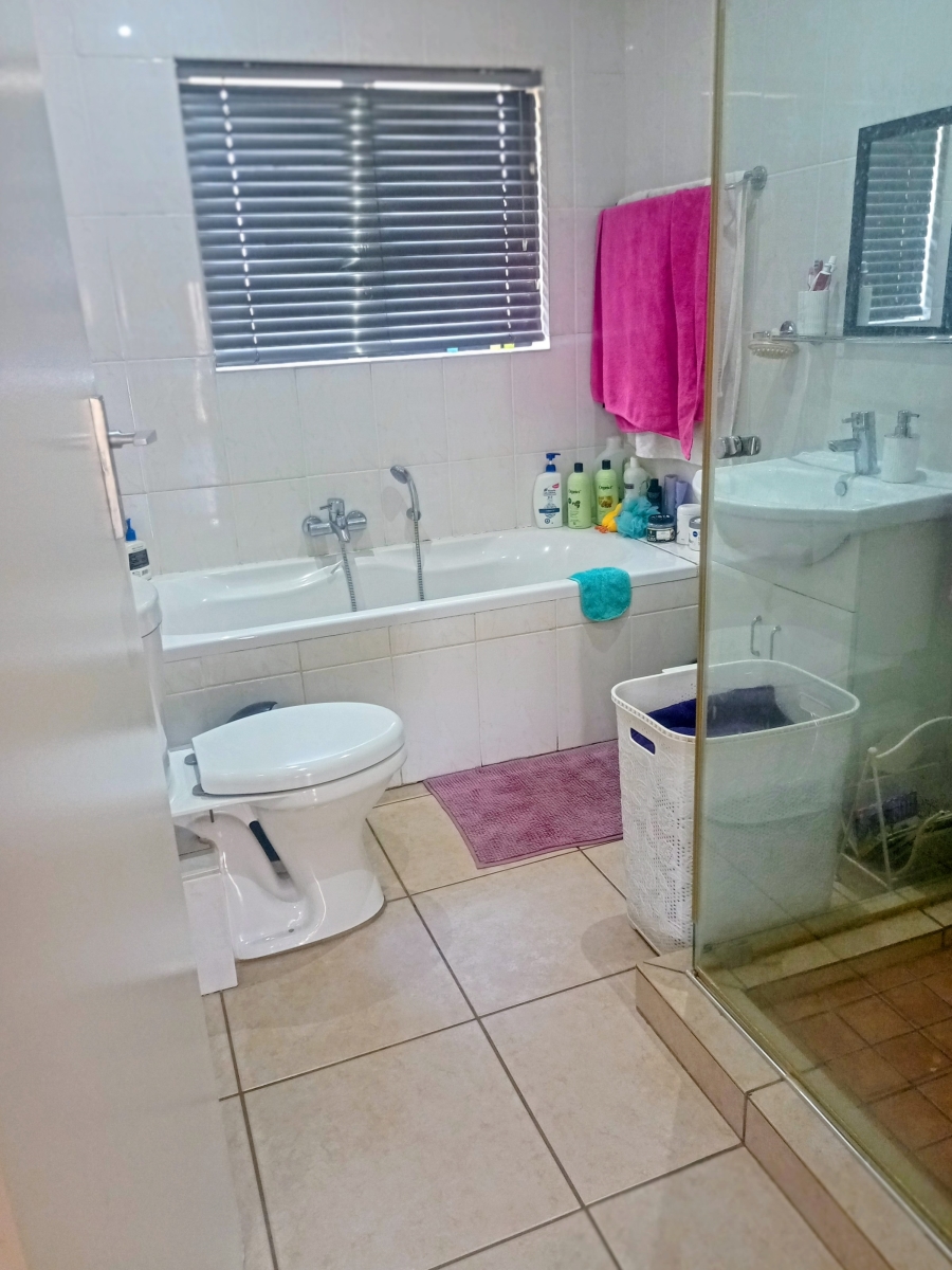 3 Bedroom Property for Sale in Melodie North West